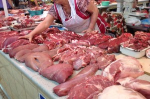 На базарах заборонили торгувати свининою та живими тваринами
