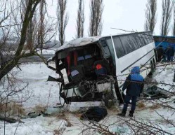 На Вінниччині зіткнулися три автобуси і легковик